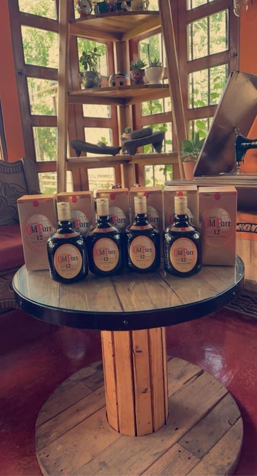 Restaurant B'omb'il Pek