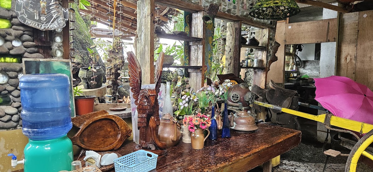 The Beehive Driftwood Cafe Photos 2